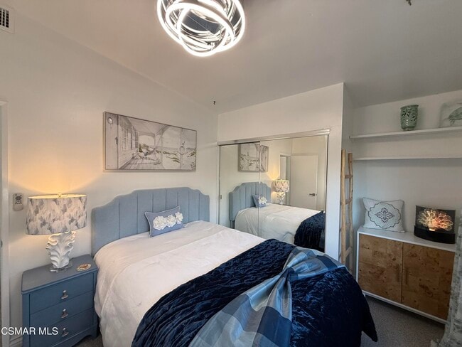 Building Photo - 379 S Greenway Ave