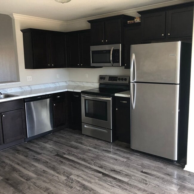 Building Photo - 957 Augusta St