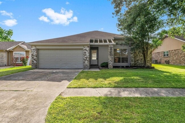 Building Photo - 16970 Mockingbird Ct