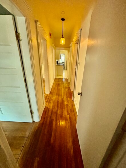 Building Photo - 8 Usher Rd