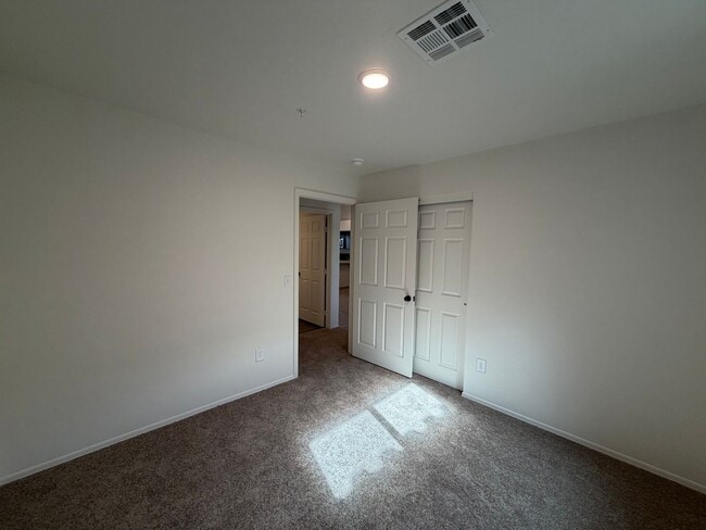 Building Photo - BRAND NEW TOWNHOME!