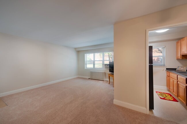 Building Photo - Springfield Gardens
