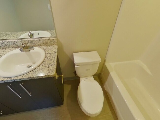 Building Photo - 325 NW 21st St