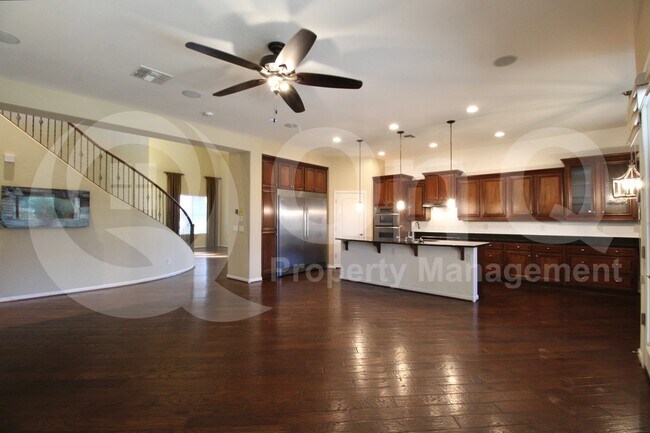 Building Photo - 28978 N 70th Dr