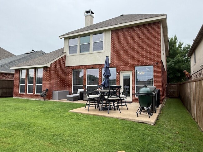 Building Photo - 1420 Somerset Dr