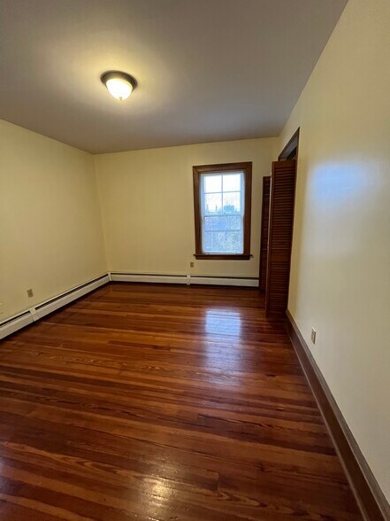 Building Photo - 29 Pratt St