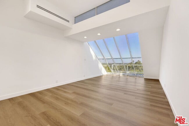 Building Photo - 4051 Weslin Ave