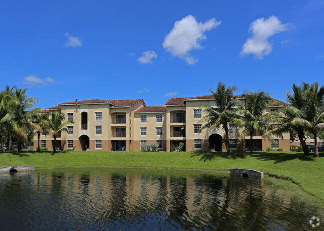 Portofino - 2767-2779 10th Ave N Lake Worth FL 33461 | Apartment Finder