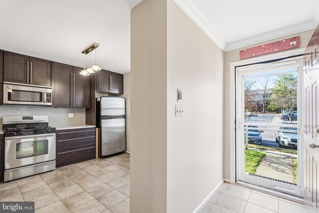 Building Photo - 41 Jones Falls Terrace