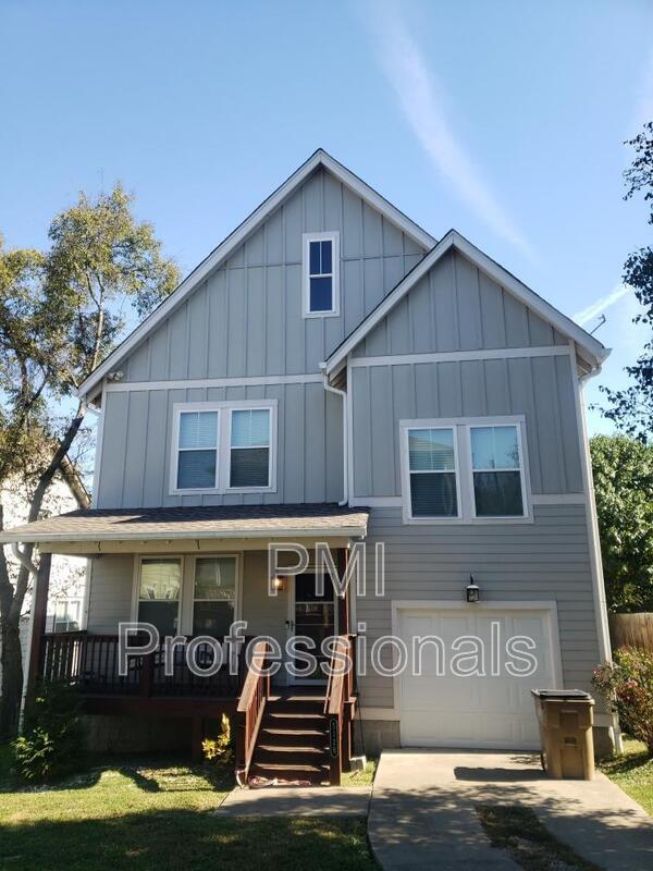 Building Photo - 512B Eastboro Dr