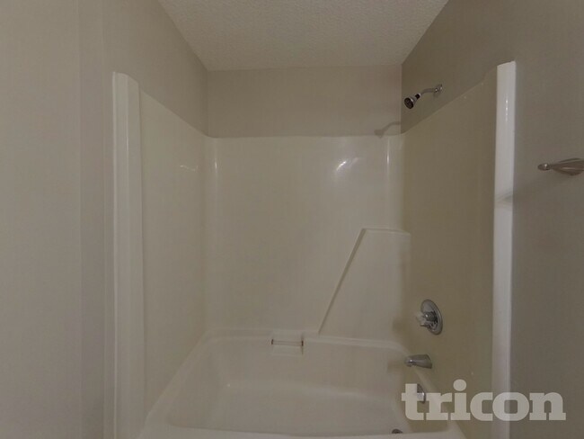 Building Photo - 2500 Justin Ct