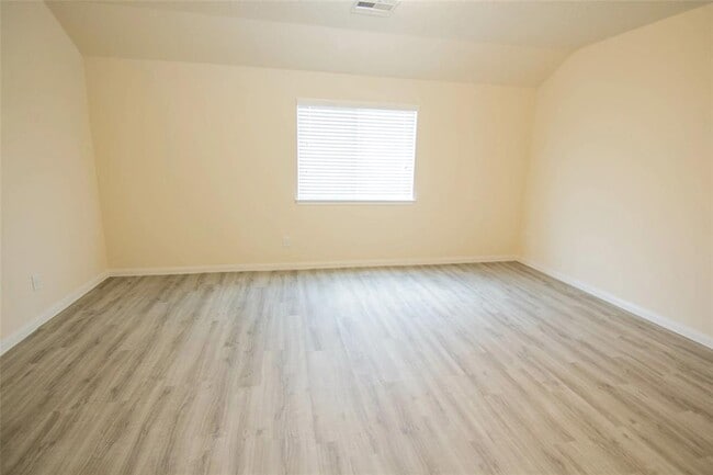 Building Photo - 6234 Brenwood Cir