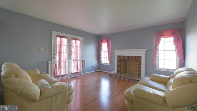 Building Photo - 14119 Forest Ridge Dr