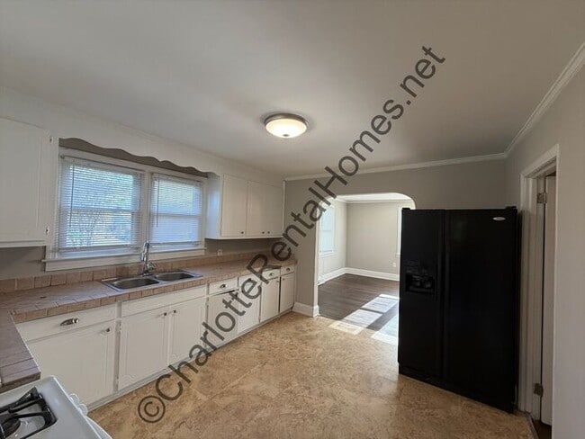 Building Photo - Nice ranch home in Concord