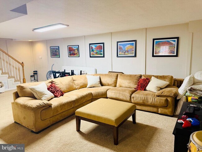 Building Photo - 3810 Lynn Regis Ct