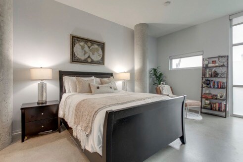 Building Photo - 2115 Yeaman Pl