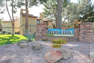 Building Photo - Country Brook