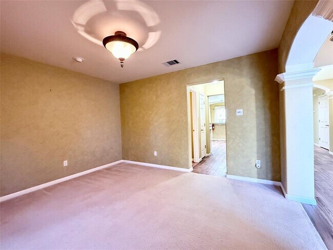 Building Photo - 3916 Bonnie Ln