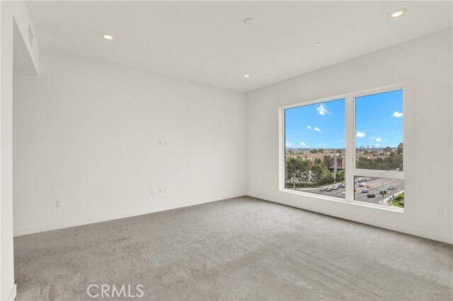 Building Photo - 3715 Rivington