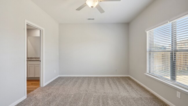 Building Photo - 408 Harbor Oaks Dr