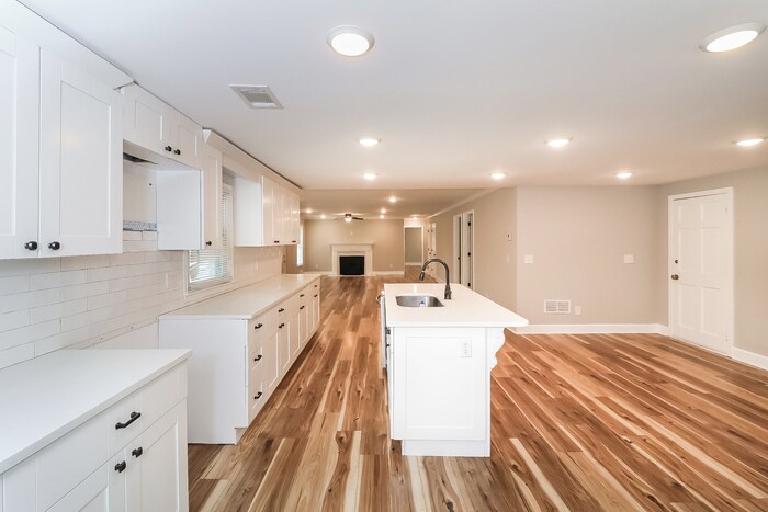 Building Photo - 442 Lynhurst Dr SW