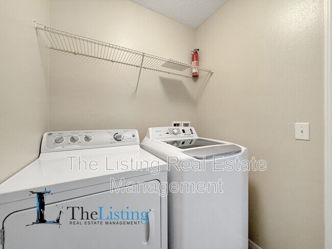 Building Photo - 8623 Andalucia Field Dr