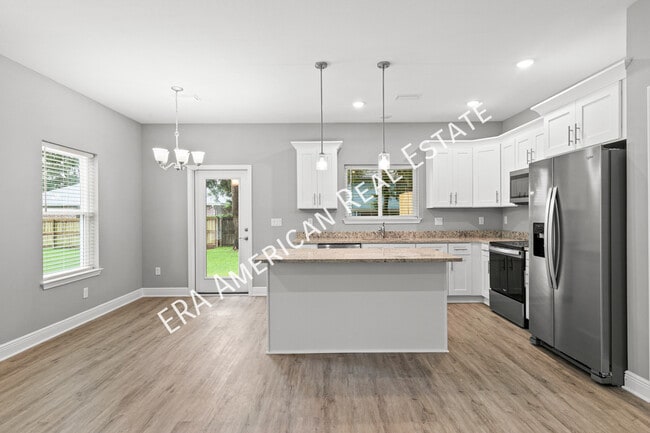 Building Photo - 406 Walters Cir