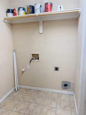 Building Photo - 1627 Summerhill Ct