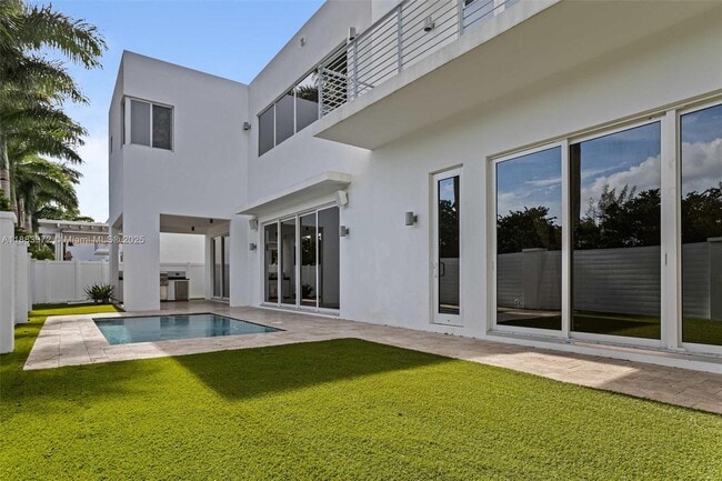 Building Photo - 10296 NW 74th Terrace