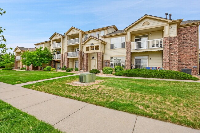 Building Photo - $1,650- 1 Bed, 1 Bath Condo in Aurora with...