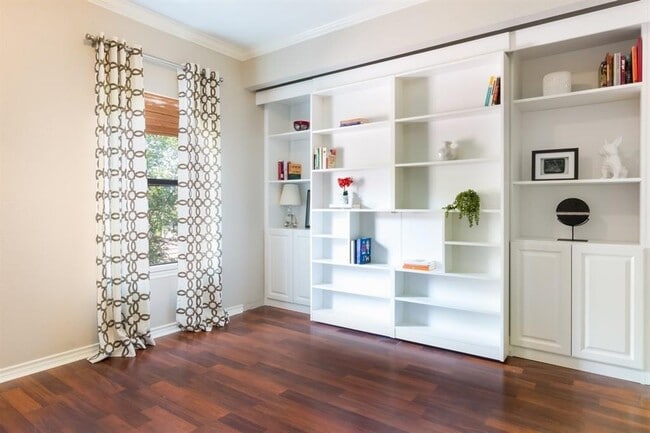 Building Photo - 1000 Liberty Park Dr