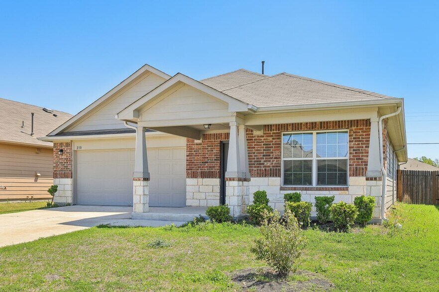 Building Photo - 210 Seaholm Ln