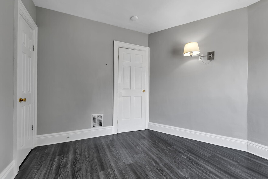Building Photo - 36 Callodine Ave