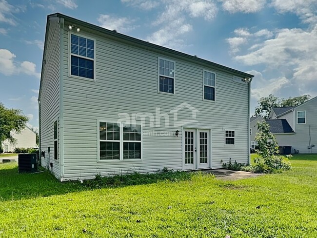 Building Photo - 1006 Fort Clapsop Ct