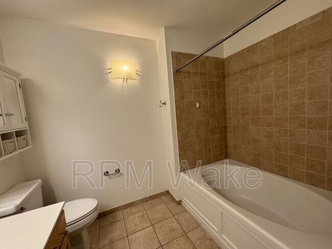 Building Photo - 444 S Blount St