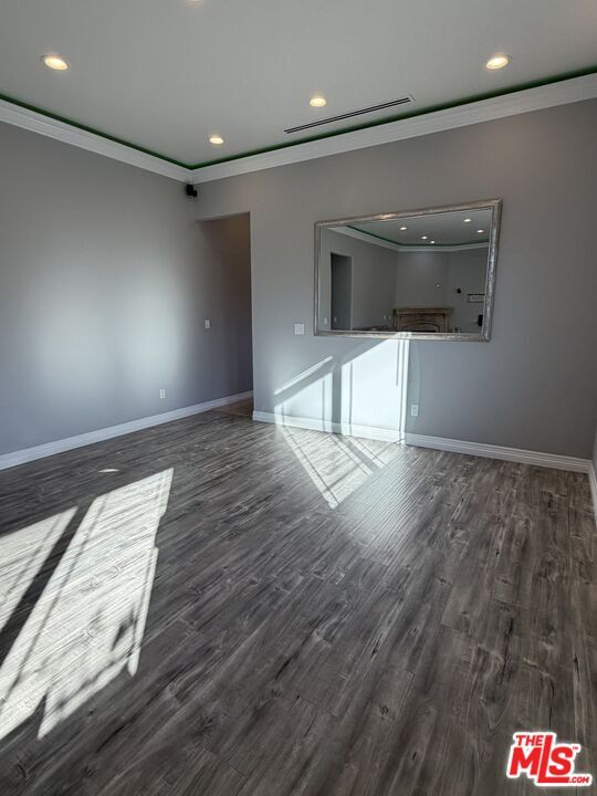 Building Photo - 10006 Samoa Ave