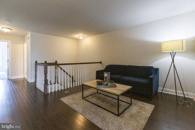 Building Photo - 3701 Parris Blvd