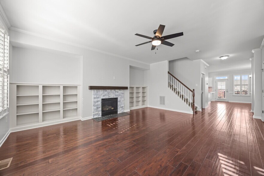 MAIN LIVING ROOM - 1319 Rodessa Run