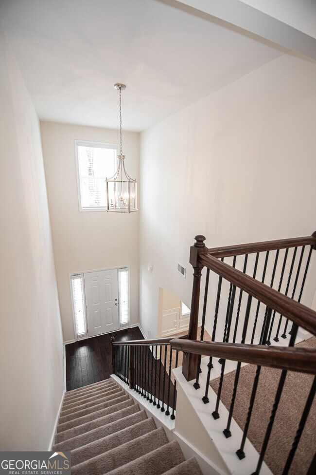 Building Photo - 5863 Krim Dr