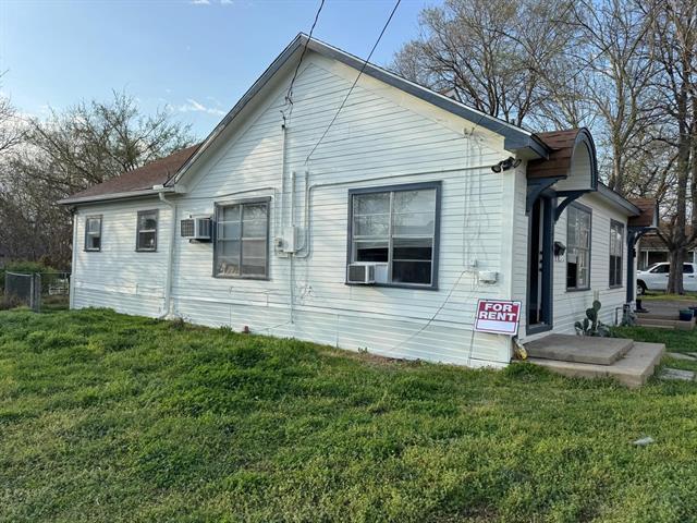 Building Photo - 1613 Park St