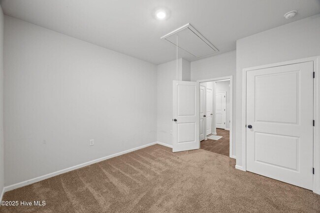 Building Photo - 204 Gabrielle St
