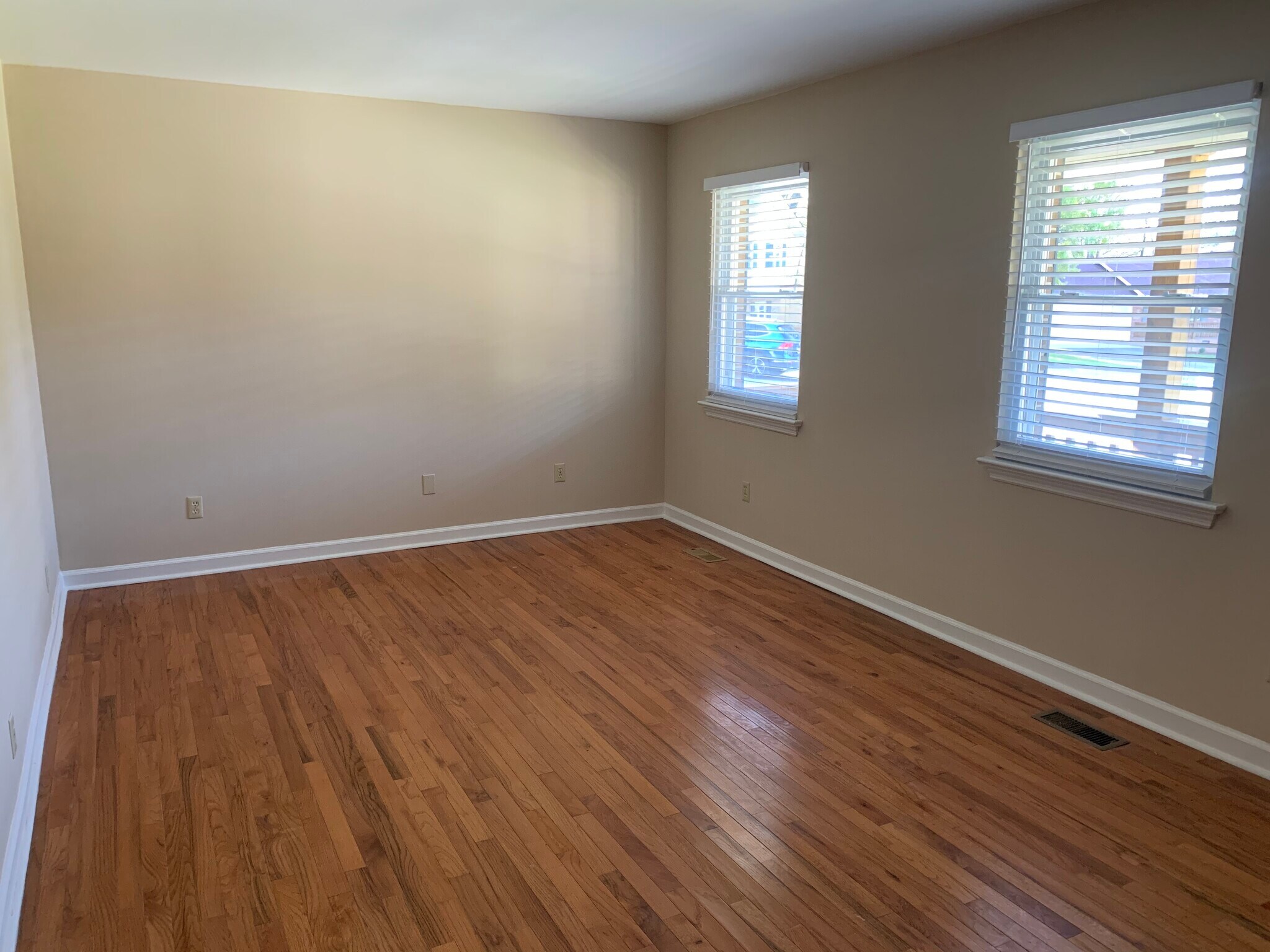 Building Photo - 3085 Speicher Cir