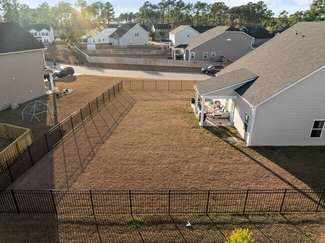 Building Photo - 301 Gander Ct