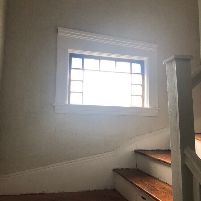 Building Photo - 87 Marlborough St