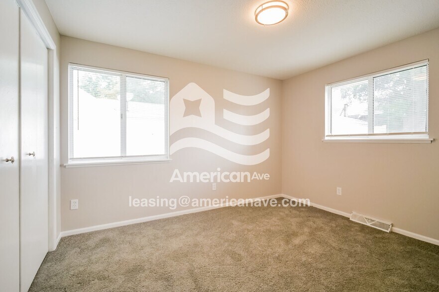 Building Photo - 1055 Orlando Ave