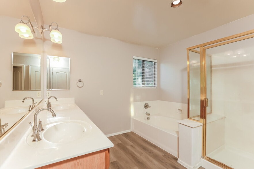 Building Photo - 15360 S Camino Agua Azul