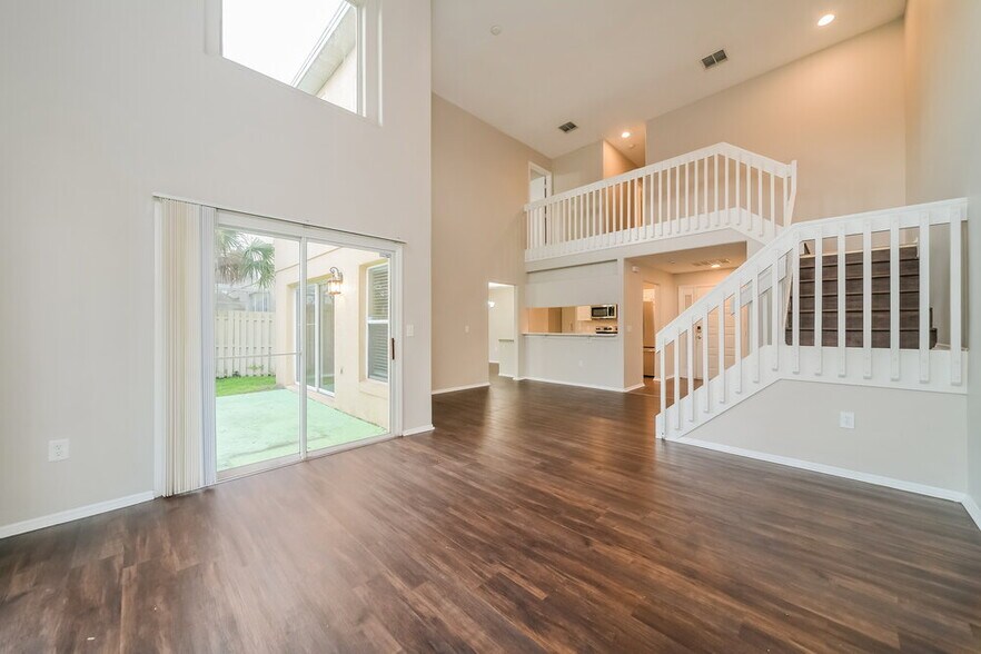 Building Photo - 13028 Lily Pond Ct