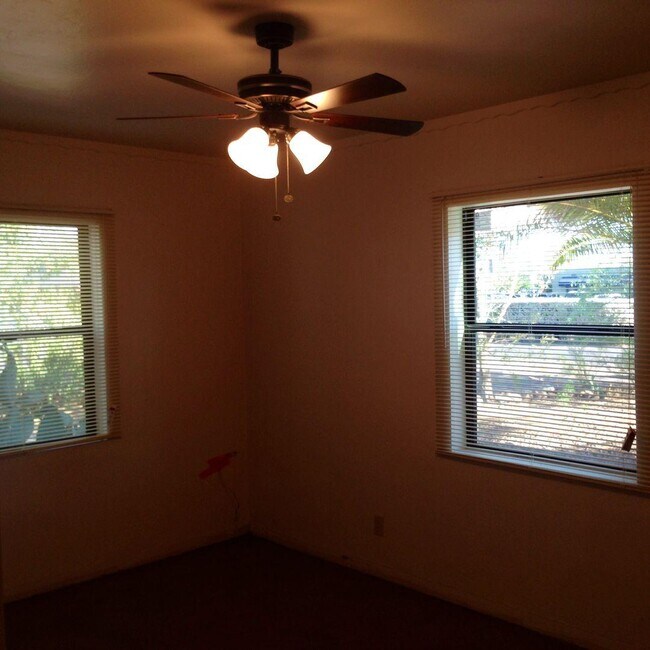 Building Photo - 1920 E Copper St