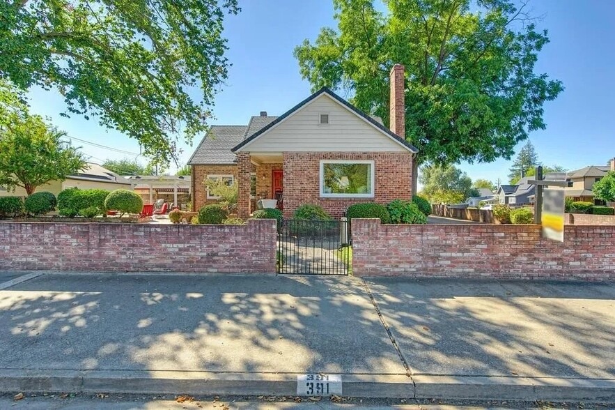 Primary Photo - 391 5th St