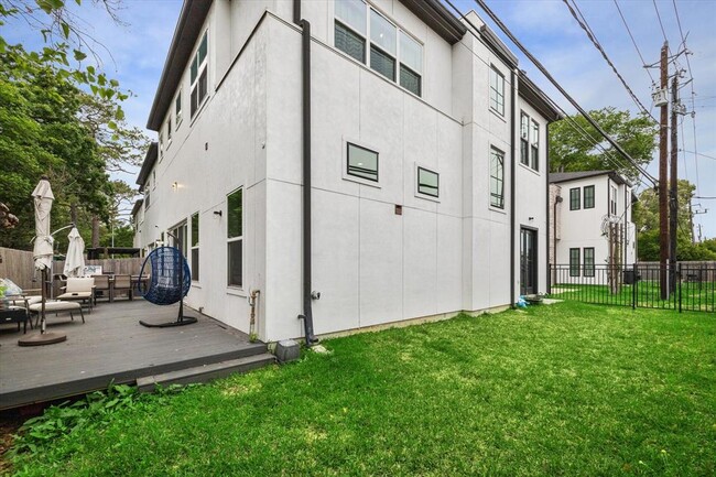 Building Photo - 1410 Caywood Ln